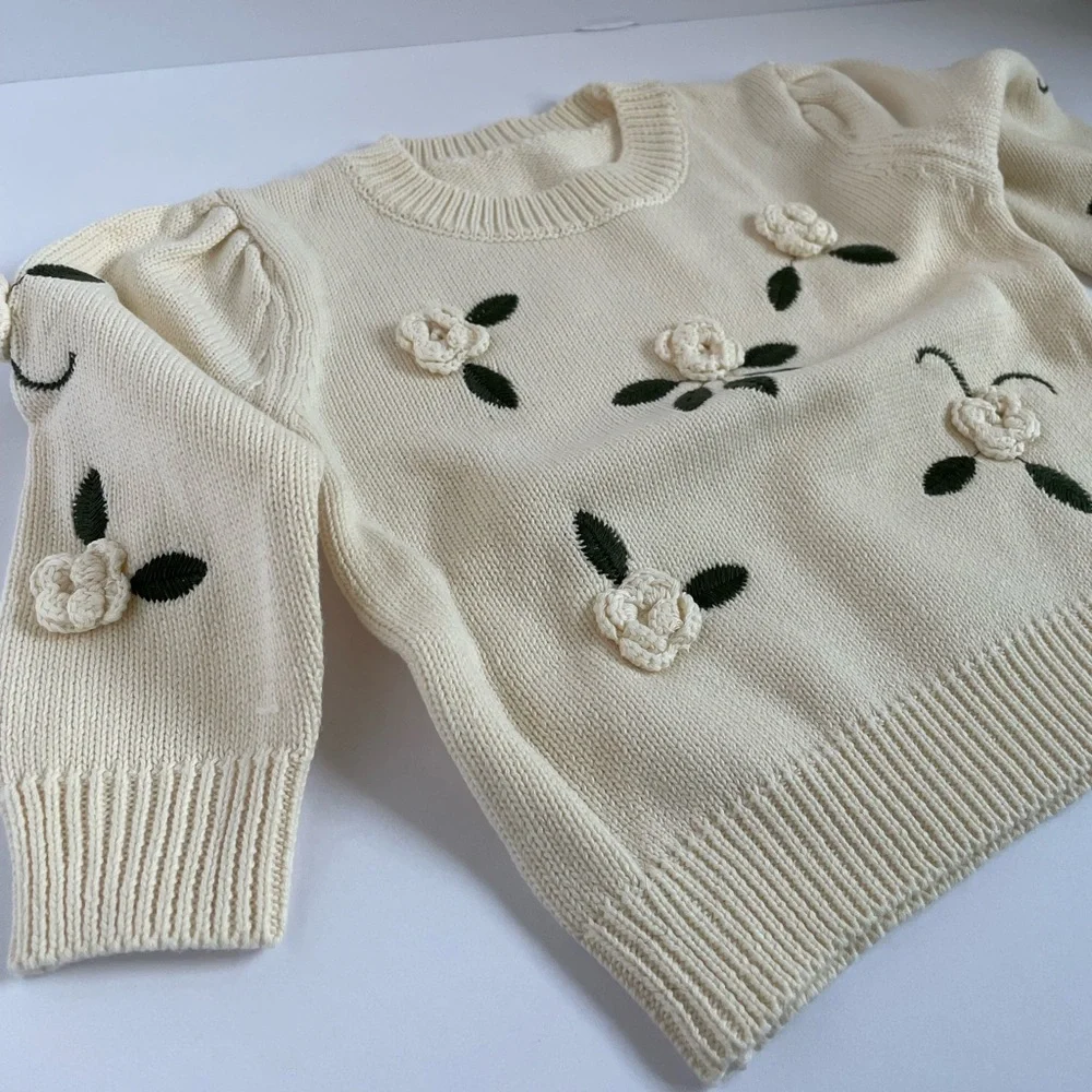 NWT. 2CUTE Floral Sweater - Picture 2 of 10